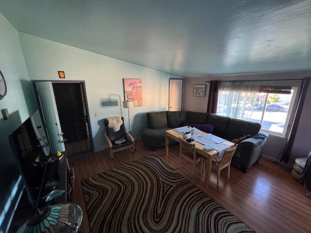 614 Beta Court, Campbell CA: https://media.crmls.org/mediaz/386af616-d90e-4b90-b3b9-cab58cfaed0a.jpg