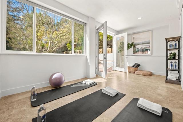 760 Chateau Drive, Hillsborough CA: https://media.crmls.org/mediaz/386b066b-d84b-479f-835c-244046935c8f.jpg
