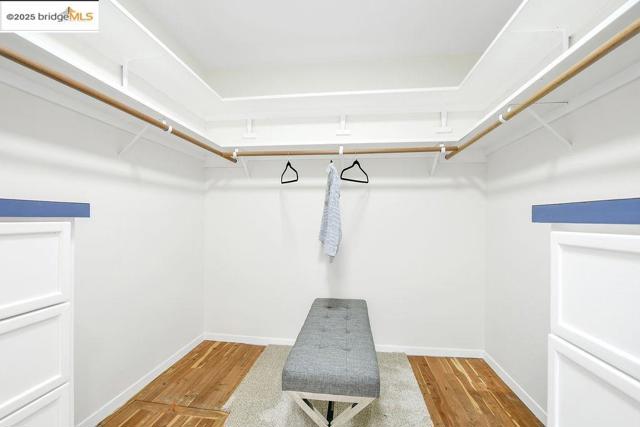 789 E Angela St, Pleasanton CA: https://media.crmls.org/mediaz/386b2f92-402e-4d6c-a4a4-d2bcc11809ef.jpg