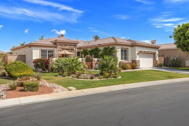 79976 Castille Drive, La Quinta CA: https://media.crmls.org/mediaz/386ce55e-1909-440f-919b-e59d0ef94ed4.jpg