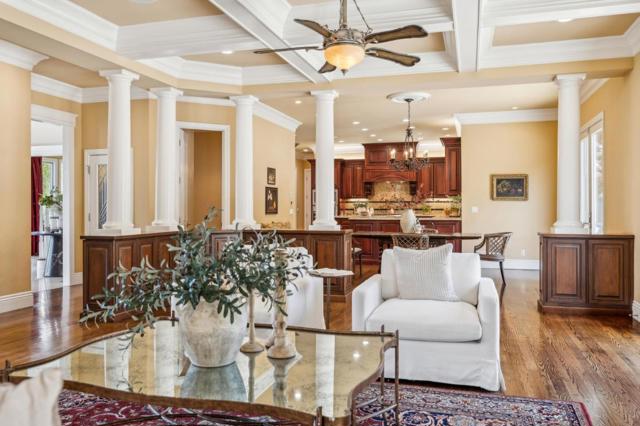 9540 Via Del Oro, Gilroy CA: https://media.crmls.org/mediaz/386e3663-ea51-4f0a-9b0e-c355ef83339b.jpg