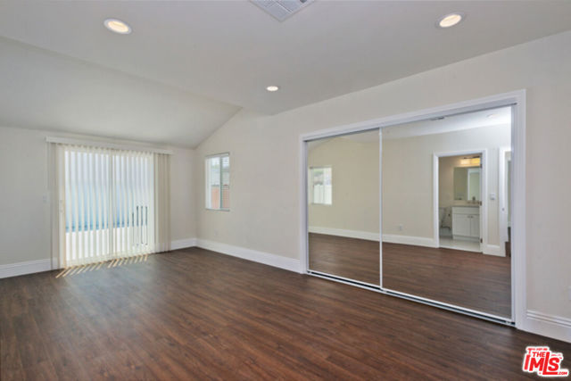 1288 N HILL Avenue, Pasadena CA: https://media.crmls.org/mediaz/386ef403-aea9-4197-b4fa-ce1e31d50504.jpg