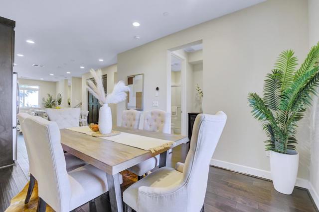 3044 Mawing Road, San Mateo CA: https://media.crmls.org/mediaz/386f1623-ad06-403e-be01-3c0f830dba09.jpg