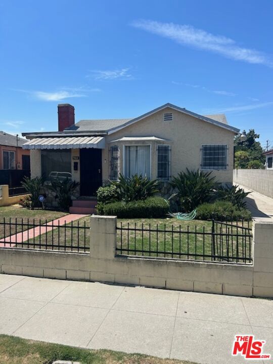 901 Culver Avenue, Compton, California 90220, 3 Bedrooms Bedrooms, ,2 BathroomsBathrooms,Single Family Residence,For Sale,Culver,24426911