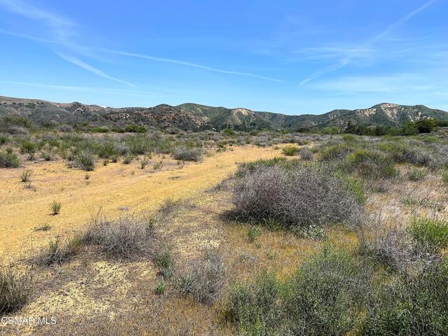 29266 Wagon Road, Agoura Hills CA: https://media.crmls.org/mediaz/3870c952-8b45-47ce-b9d7-af7f0b99eccf.jpg