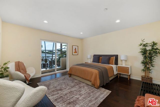 1353 N Fuller Avenue, Los Angeles CA: https://media.crmls.org/mediaz/3871a25f-3bde-4c38-97ee-f1f6b64f61f7.jpg