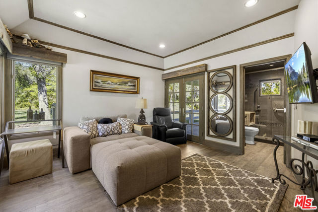 Image 11 of 64 For 26954 Whitehorse Place