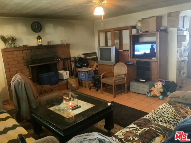 2920 Harriet Road, Frazier Park CA: https://media.crmls.org/mediaz/387201f3-fbe0-4966-913f-ce4c155e5fe2.jpg