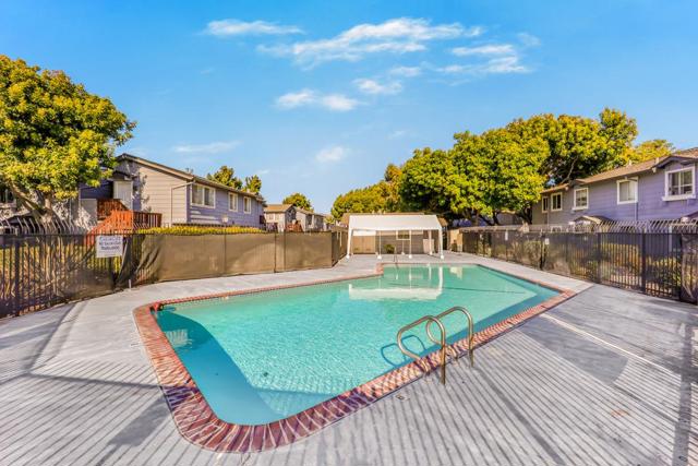 563 Groth Place, San Jose CA: https://media.crmls.org/mediaz/38721852-5b9b-4fa0-9c1b-03928d9faa8d.jpg