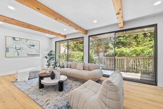 536 Sand Hill Circle, Menlo Park CA: https://media.crmls.org/mediaz/3872930e-f67c-47d9-a82a-7385fd2fa099.jpg