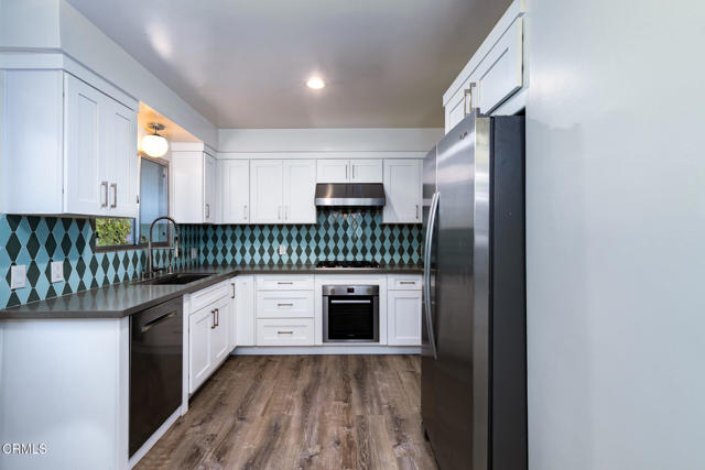 Detail Gallery Image 12 of 28 For 681 S Orange Grove Bld #1,  Pasadena,  CA 91105 - 3 Beds | 2/1 Baths