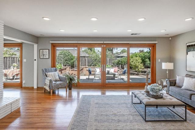 12457 BROOKGLEN Drive, Saratoga CA: https://media.crmls.org/mediaz/3873050a-442f-4edc-9452-33e4de8f3db3.jpg