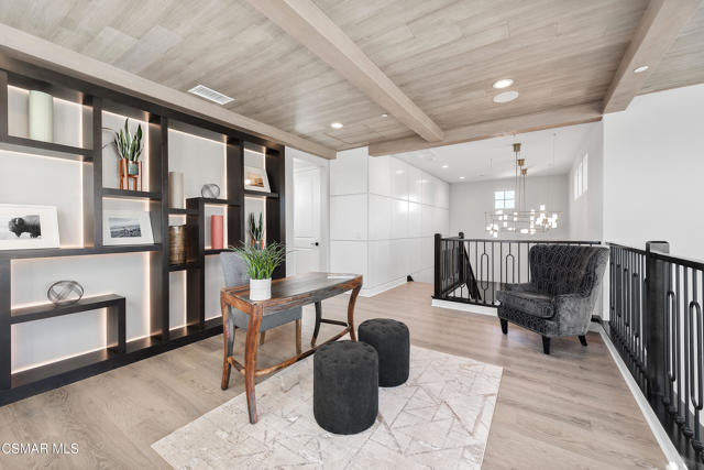 2492 Rondell Road, Camarillo CA: https://media.crmls.org/mediaz/38736880-3b49-4090-8dcb-50fbc9c1c49a.jpg