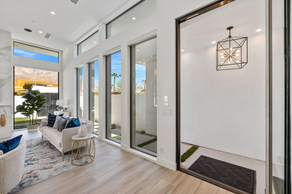 MLS #219123322DA image #5