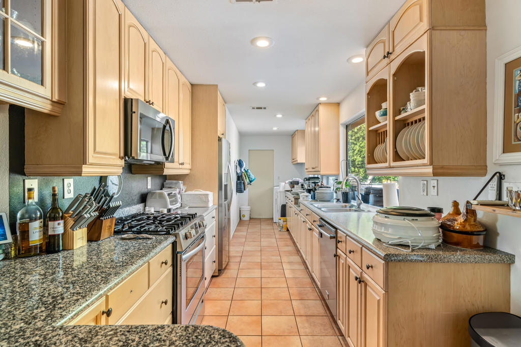 MLS #219139327DA image #17