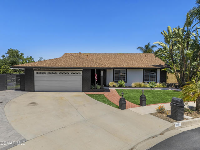 915 W Marcello Avenue, Thousand Oaks CA: https://media.crmls.org/mediaz/3873db2f-cf4e-4bfd-940f-762c4bc3c851.jpg