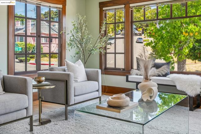 749 Mckinley Ave, Oakland CA: https://media.crmls.org/mediaz/387439d4-6eff-49eb-bf43-206a795ebc2d.jpg