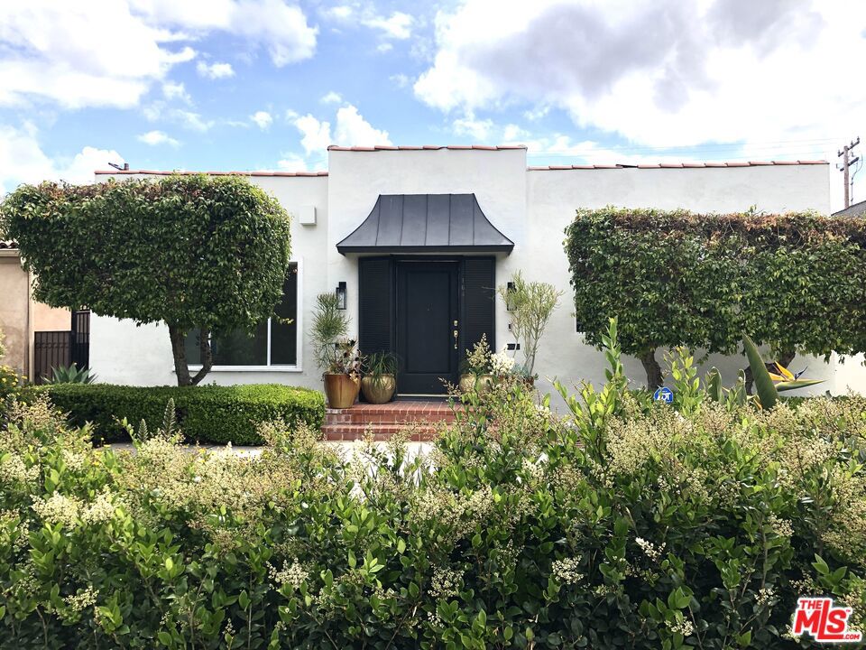 164 N Le Doux Road, Beverly Hills, CA 90211