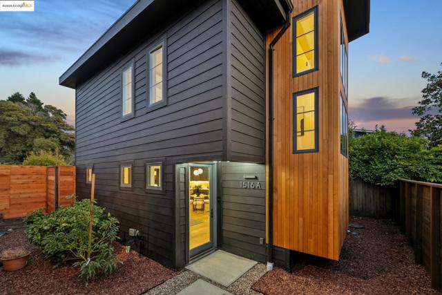 1516 Blake St, Berkeley CA: https://media.crmls.org/mediaz/387461a5-f916-4690-9040-5cbf513ada93.jpg