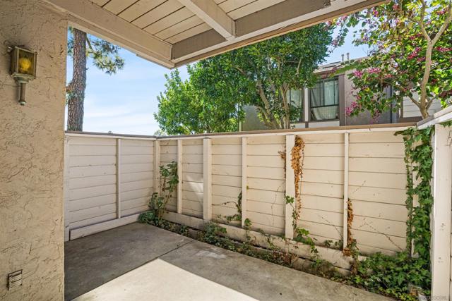 9209 Village Glen Dr, San Diego, California 92123, 2 Bedrooms Bedrooms, ,1 BathroomBathrooms,Condominium,For Sale,Village Glen Dr,250020336SD