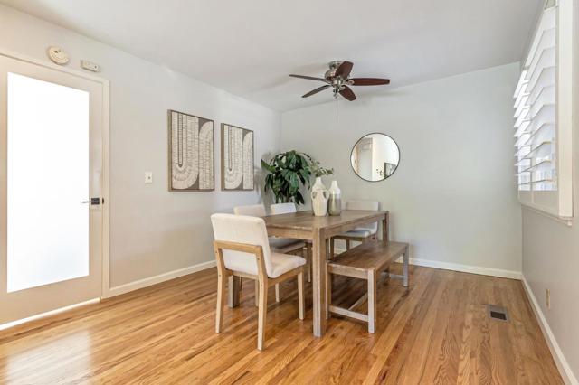 824 Buchser Way, San Jose CA: https://media.crmls.org/mediaz/3875d5a8-e927-4e68-b624-2e9e40cd0c9e.jpg