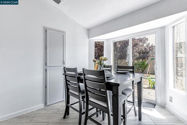 1771 Schooner Way, Pittsburg CA: https://media.crmls.org/mediaz/387651b4-a832-414b-8458-f2dd5851052a.jpg