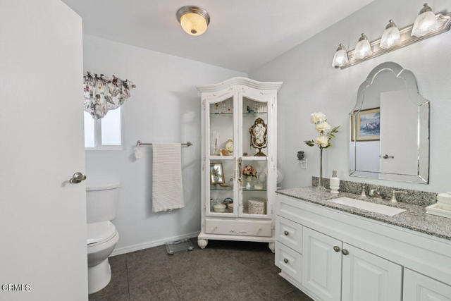 Detail Gallery Image 20 of 39 For 25 Faulkner Ct #25,  Ventura,  CA 93003 - 2 Beds | 2 Baths