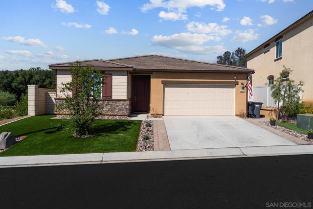 28315 Farm Creek Way, Valley Center CA: https://media.crmls.org/mediaz/38777474-a3ef-4e7f-9002-d30327153b68.jpg