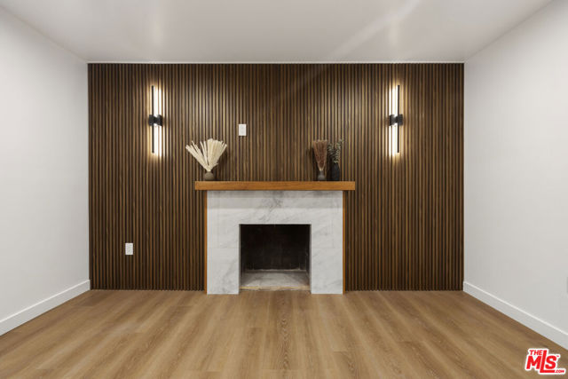 Image 35 of 70 For 19203 Galway Avenue