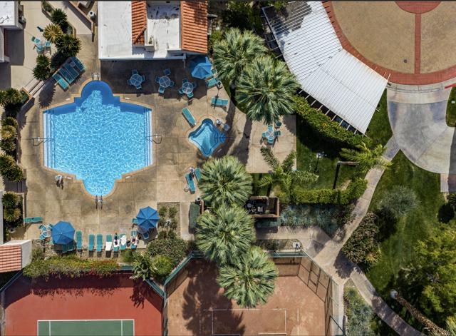 2345 S Cherokee Way, Palm Springs CA: https://media.crmls.org/mediaz/3878fb22-2353-4618-9abc-623a46cb91b6.jpg