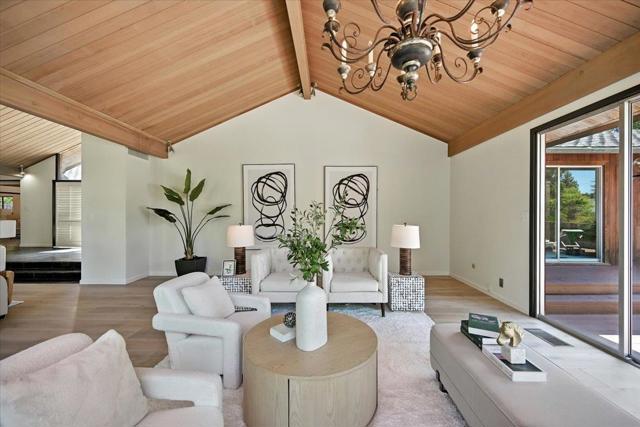 14582 Horseshoe Court, Saratoga CA: https://media.crmls.org/mediaz/38790cf1-f456-49ba-aee4-5f545013adc4.jpg