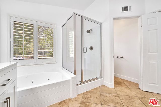 18802 Electra Court, Canyon Country CA: https://media.crmls.org/mediaz/38792cdf-672c-4e8f-a892-02752b188888.jpg