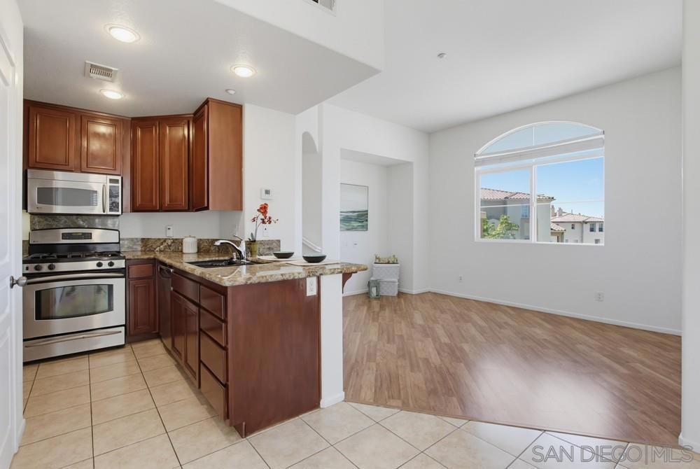 550 Almond - photo 5