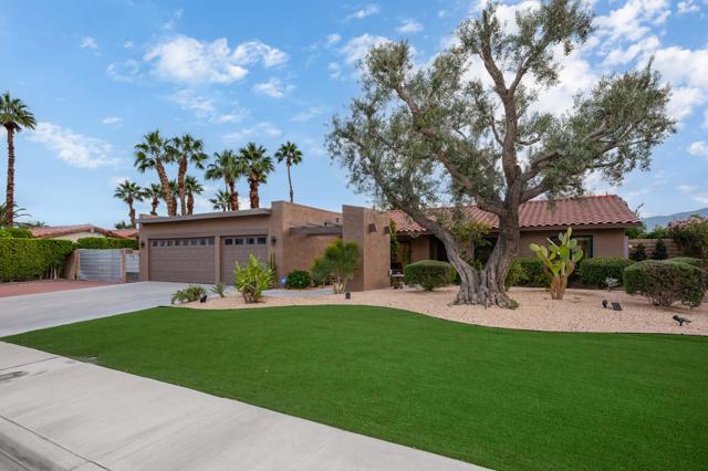 1289 E Caleta Way, Palm Springs CA: https://media.crmls.org/mediaz/387c0522-c38b-4483-9ec1-7c7151fff65b.jpg