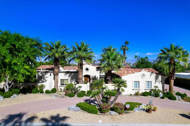 73342 Bursera Way, Palm Desert CA: https://media.crmls.org/mediaz/387c1501-2cb4-4a99-befa-eaa879c89ad2.jpg