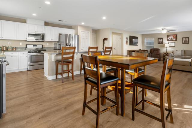 Detail Gallery Image 5 of 38 For 34668 Butte Ct, Murrieta,  CA 92563 - 3 Beds | 2/1 Baths