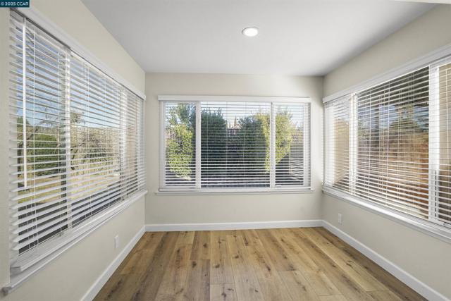 782 Ash Ct, Fairfield CA: https://media.crmls.org/mediaz/387cdee6-2191-4acf-8139-1b2d0b1fcd87.jpg
