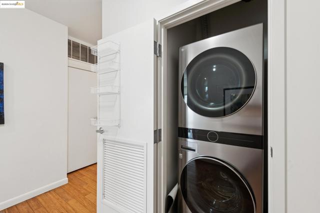 428 Alice St., Oakland CA: https://media.crmls.org/mediaz/387d137d-aea2-405a-931e-89586e2e8f85.jpg