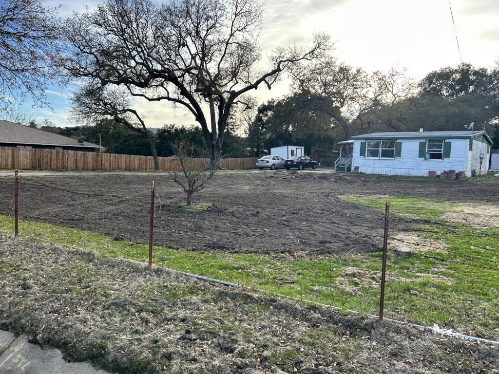 10050 W Front Road