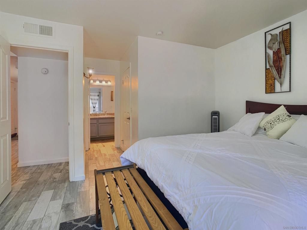 15024 Avenida Venusto - photo 11