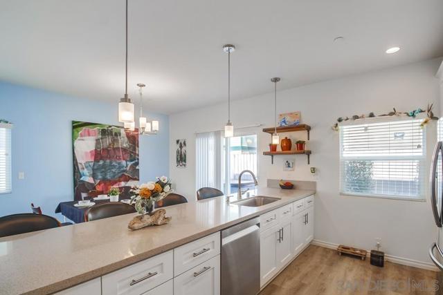 1249 12Th, Imperial Beach CA: https://media.crmls.org/mediaz/387e800a-6243-4205-942c-41cb46deb931.jpg