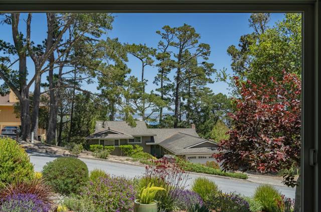 24 Pinehill Way, Monterey CA: https://media.crmls.org/mediaz/387e8599-091c-456e-a085-65e540eb53df.jpg