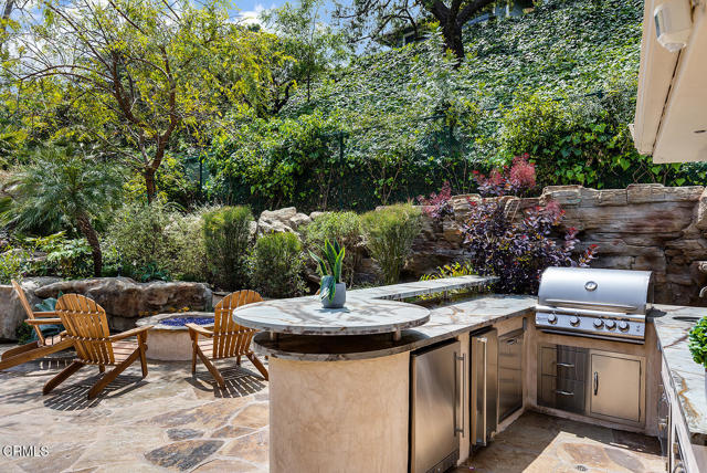 15450 Briarwood Drive, Sherman Oaks CA: https://media.crmls.org/mediaz/387f2526-0534-4b92-af92-97e19c595e58.jpg