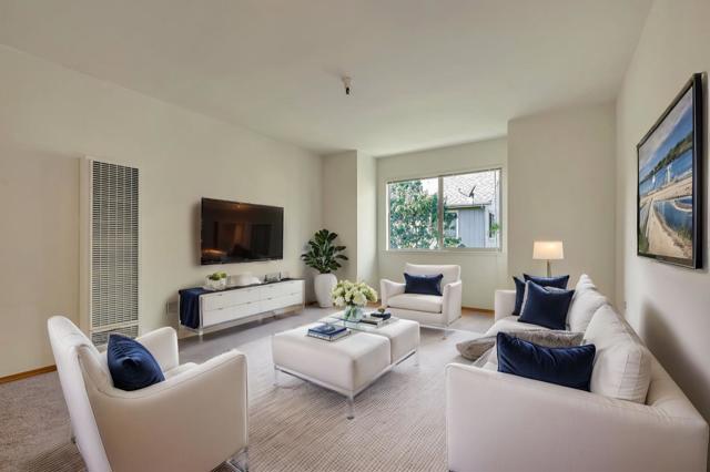 203 Vista Prieta Court, Santa Cruz CA: https://media.crmls.org/mediaz/387f2679-6623-42e1-886f-d941aa4d6e0b.jpg