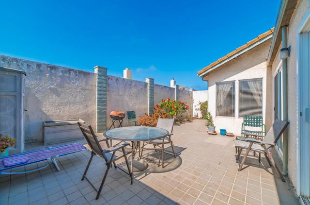 1619 Seville Street, Salinas CA: https://media.crmls.org/mediaz/387f59f4-eca5-4f92-b15f-bc92b148443d.jpg
