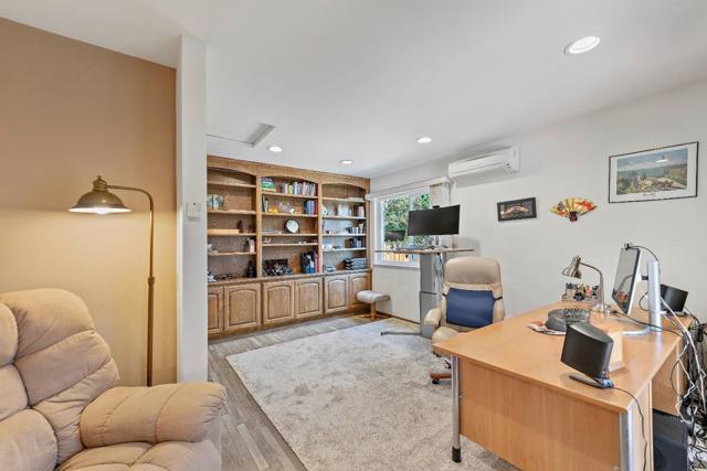 861 Riverside Drive, Los Altos CA: https://media.crmls.org/mediaz/38809d34-6a1d-44b5-9a28-a1a83ff23a20.jpg