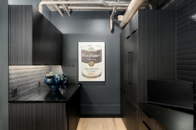 877 Island Ave, San Diego CA: https://media.crmls.org/mediaz/3880be53-7146-4568-a010-d98252a1c2a8.jpg