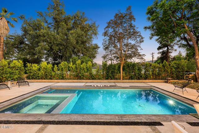 4828 Oakwood Avenue, La Canada Flintridge CA: https://media.crmls.org/mediaz/3880f1f0-d5e0-4e97-b27a-3752dd90ac68.jpg