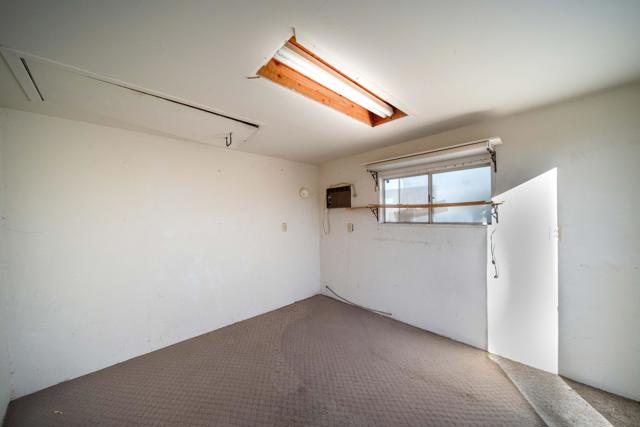 33440 Carlsbad Circle, Thousand Palms CA: https://media.crmls.org/mediaz/3881fac9-955d-4383-a7a6-8c019194e924.jpg