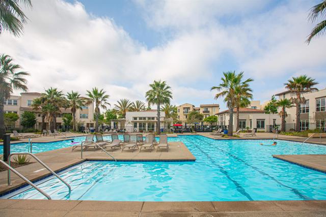 5211 Beachfront Cove, San Diego CA: https://media.crmls.org/mediaz/3882bec2-51b2-4c66-9e71-f73c46115121.jpg